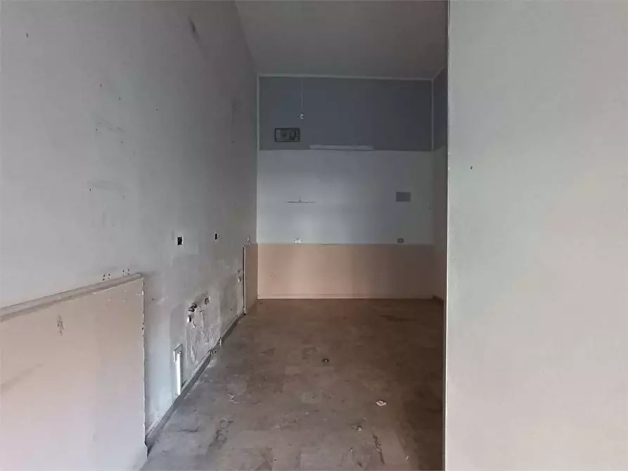 Immagine 2 di Negozio in vendita  in via mascalucia 1 a Siracusa