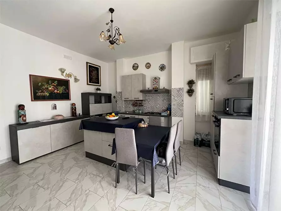Immagine 5 di Appartamento in vendita  in via adda 1 a Siracusa