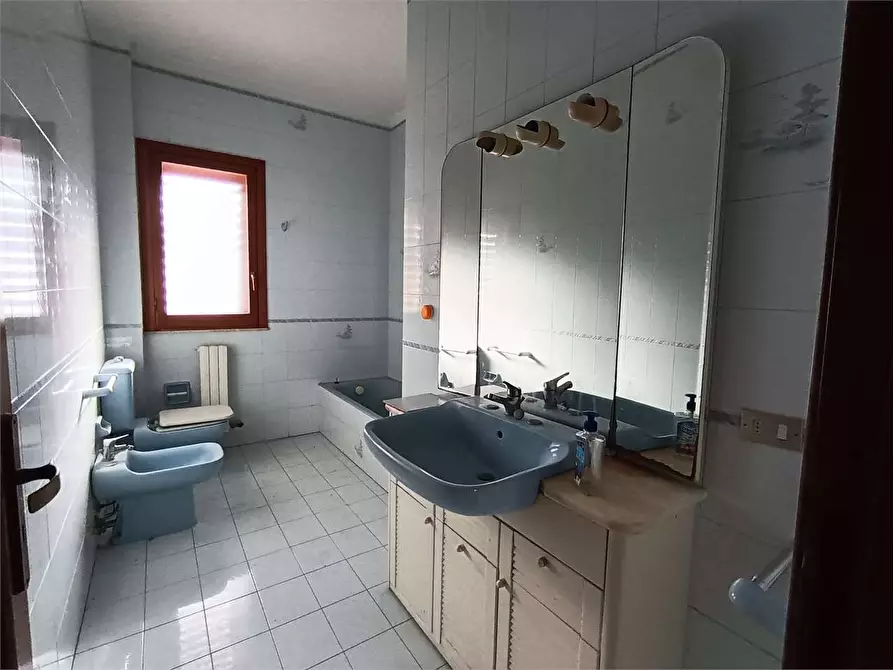 Immagine 11 di Appartamento in affitto  in via grottasanta 1 a Siracusa