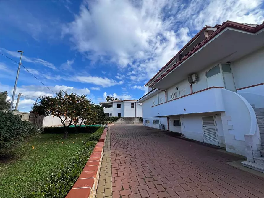 Immagine 3 di Villa in vendita  a Siracusa