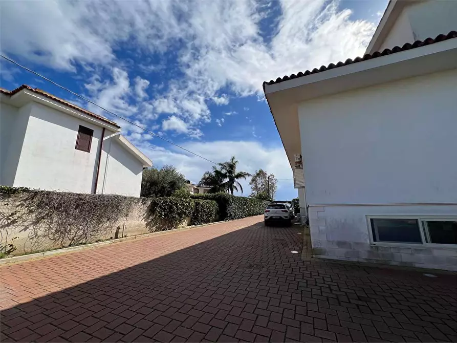 Immagine 4 di Villa in vendita  a Siracusa