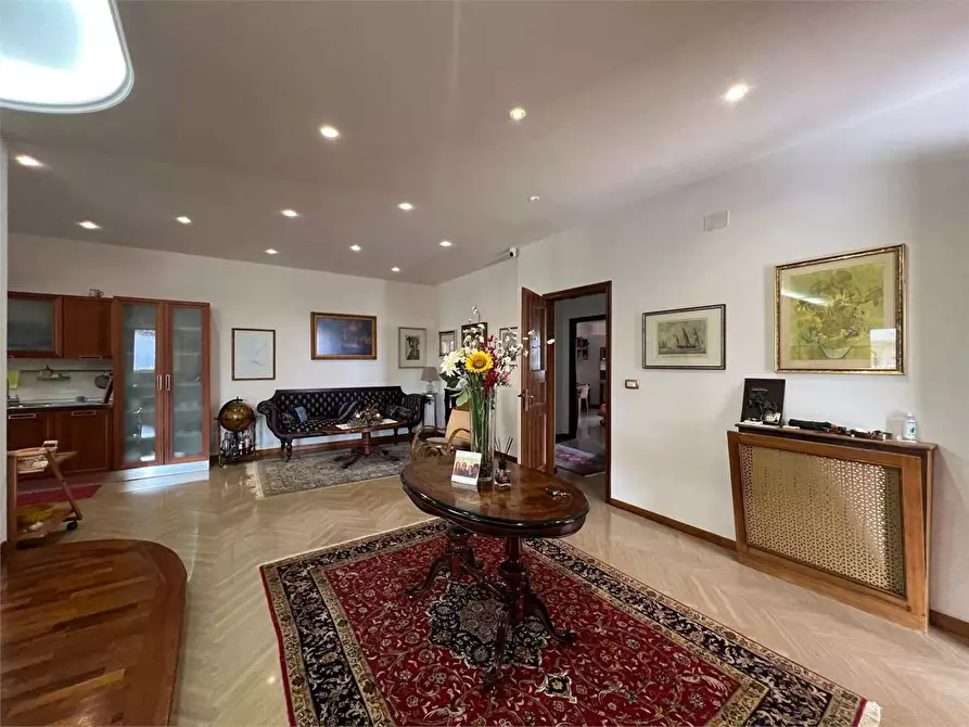 Immagine 7 di Villa in vendita  a Siracusa