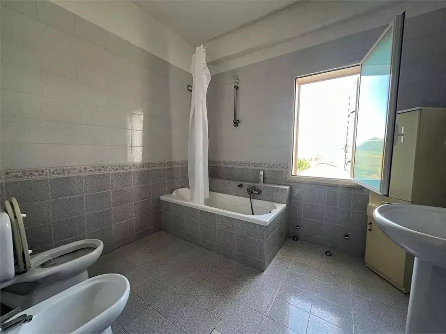 Immagine 27 di Villa in vendita  a Siracusa