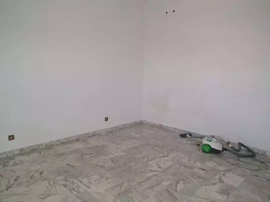 Immagine 13 di Appartamento in vendita  a Siracusa