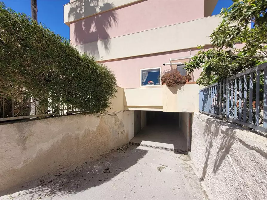 Immagine 47 di Villa in vendita  a Siracusa