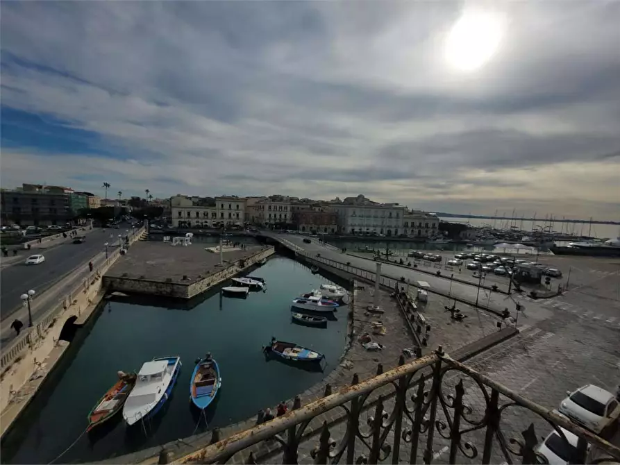 Immagine 42 di Appartamento in vendita  a Siracusa