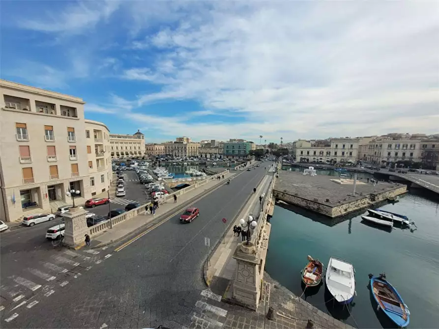 Immagine 44 di Appartamento in vendita  a Siracusa