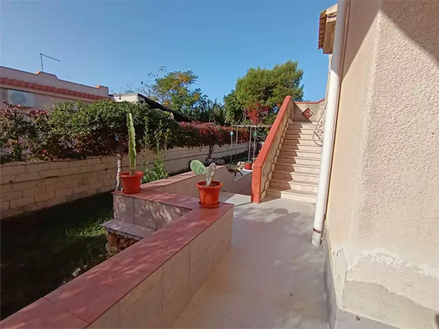 Immagine 12 di Villa in vendita  a Siracusa