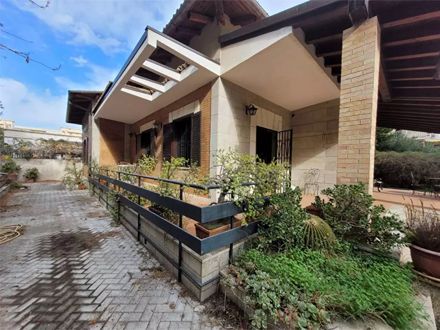 Immagine 5 di Villa in vendita  a Siracusa