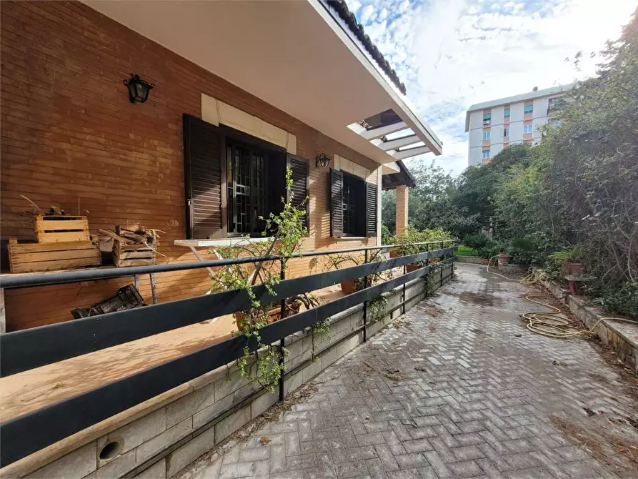 Immagine 10 di Villa in vendita  a Siracusa