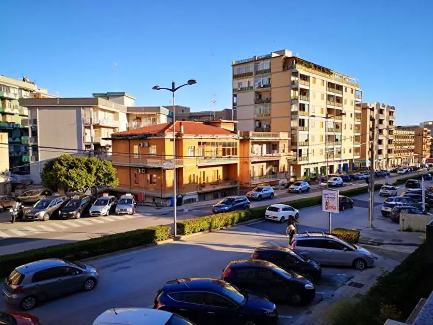 Immagine 11 di Ufficio in vendita  a Siracusa