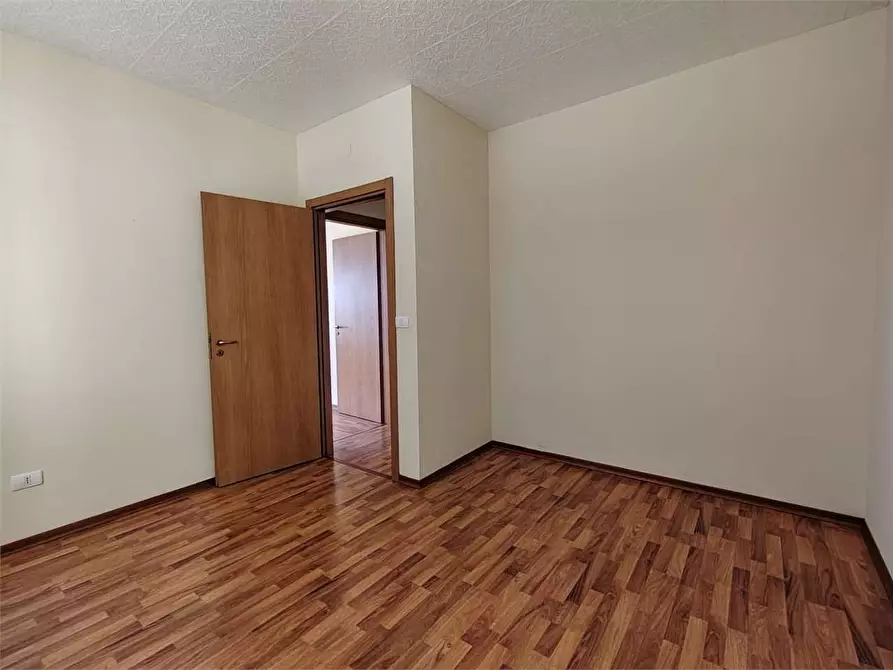 Immagine 14 di Ufficio in affitto  a Siracusa