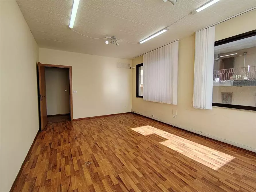 Immagine 2 di Ufficio in affitto  in viale teracati 1 a Siracusa