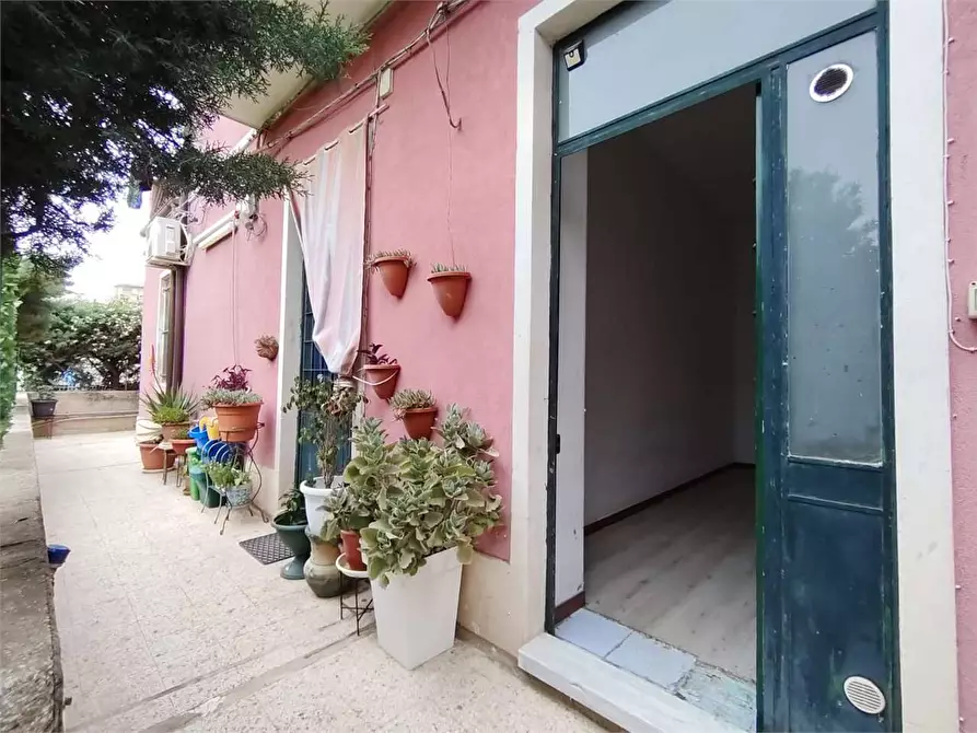 Immagine 2 di Casa indipendente in vendita  a Siracusa