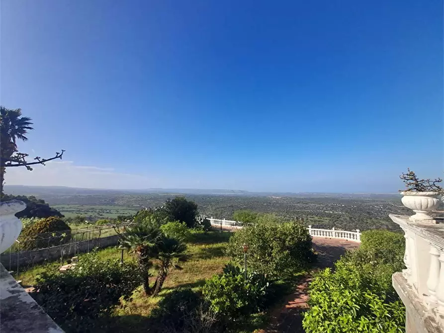 Immagine 1 di Villa in vendita  in contrada cugni di cassaro 1 a Noto