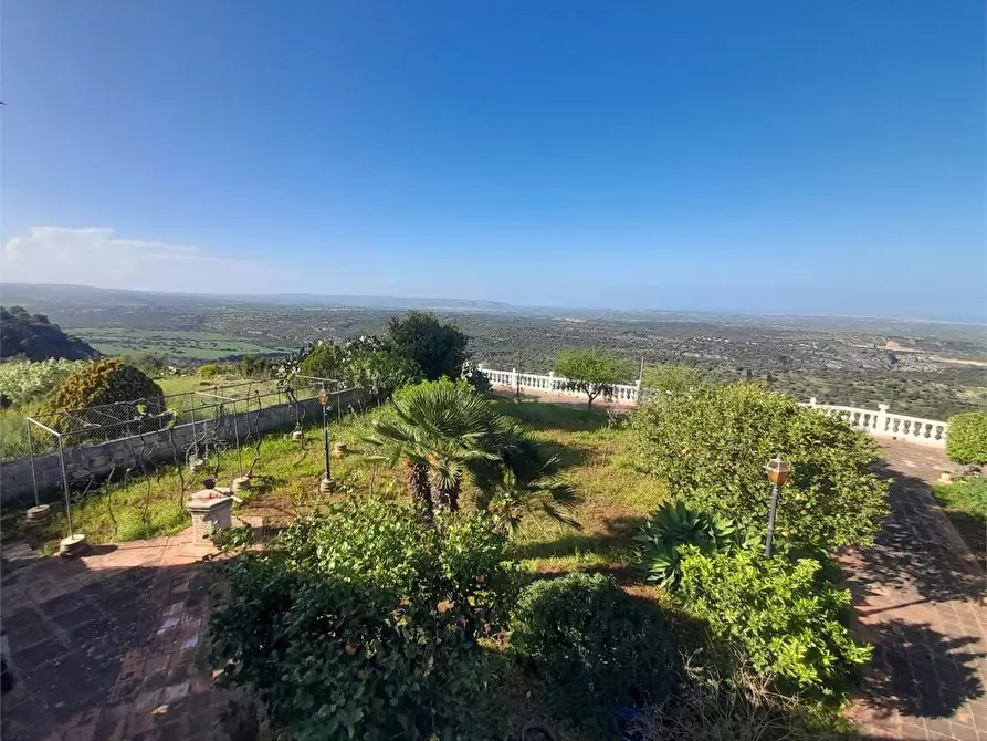 Immagine 5 di Villa in vendita  in contrada cugni di cassaro 1 a Noto