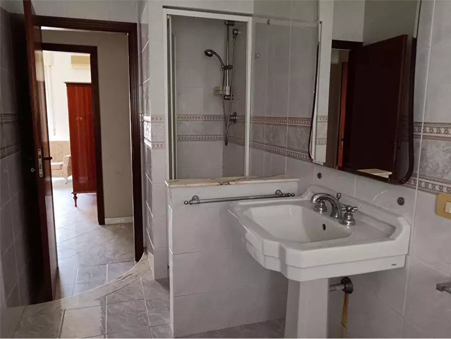 Immagine 13 di Appartamento in vendita  in via ferla 1 a Siracusa