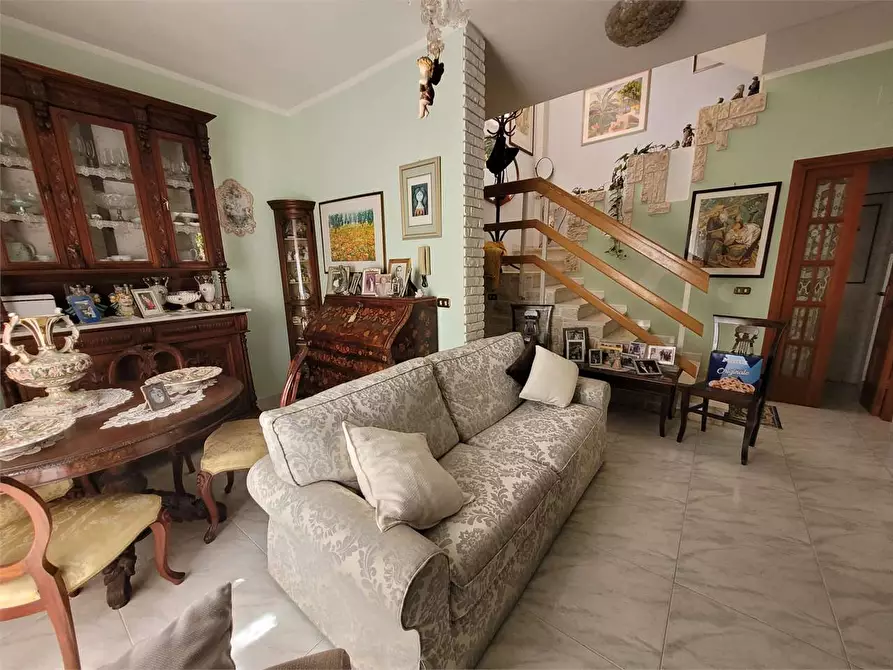 Immagine 3 di Villa in vendita  in via ferla 1 a Siracusa