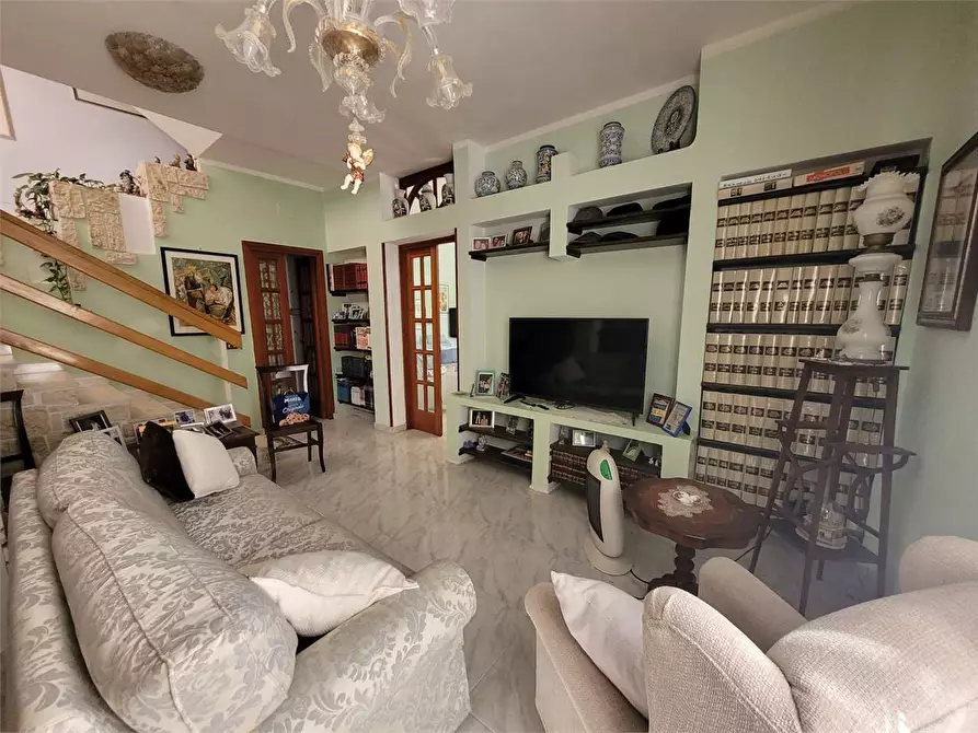 Immagine 4 di Villa in vendita  in via ferla 1 a Siracusa