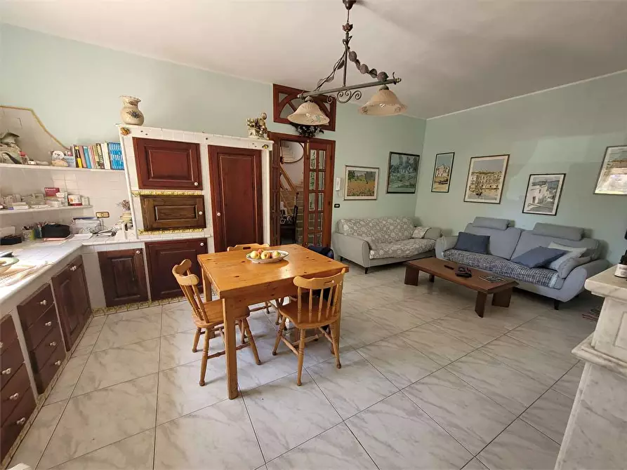 Immagine 8 di Villa in vendita  in via ferla 1 a Siracusa