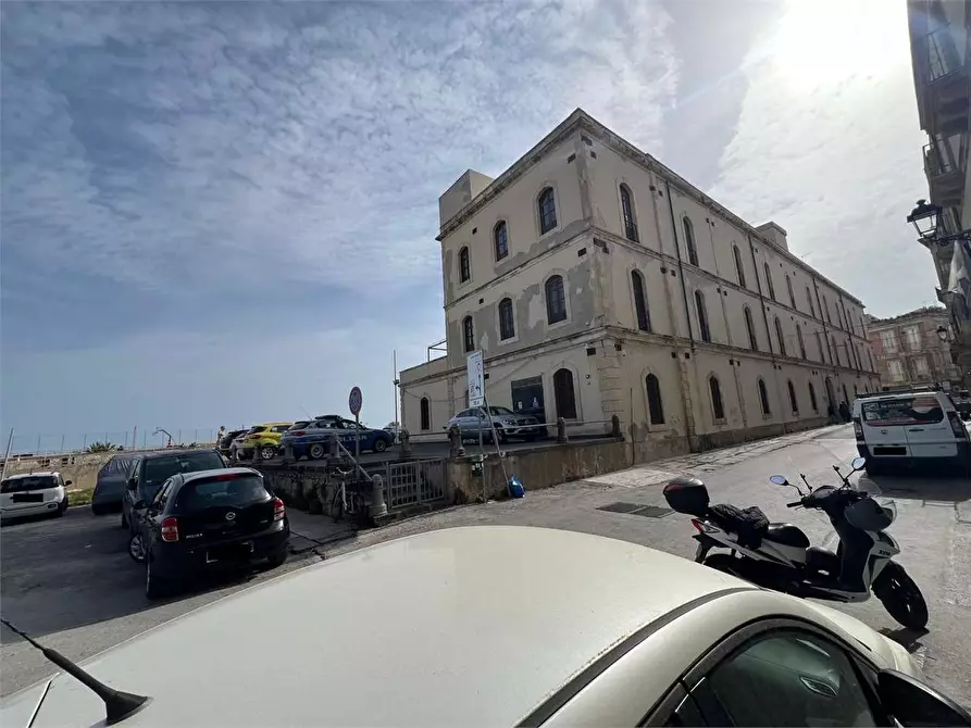 Immagine 25 di Casa indipendente in vendita  a Siracusa