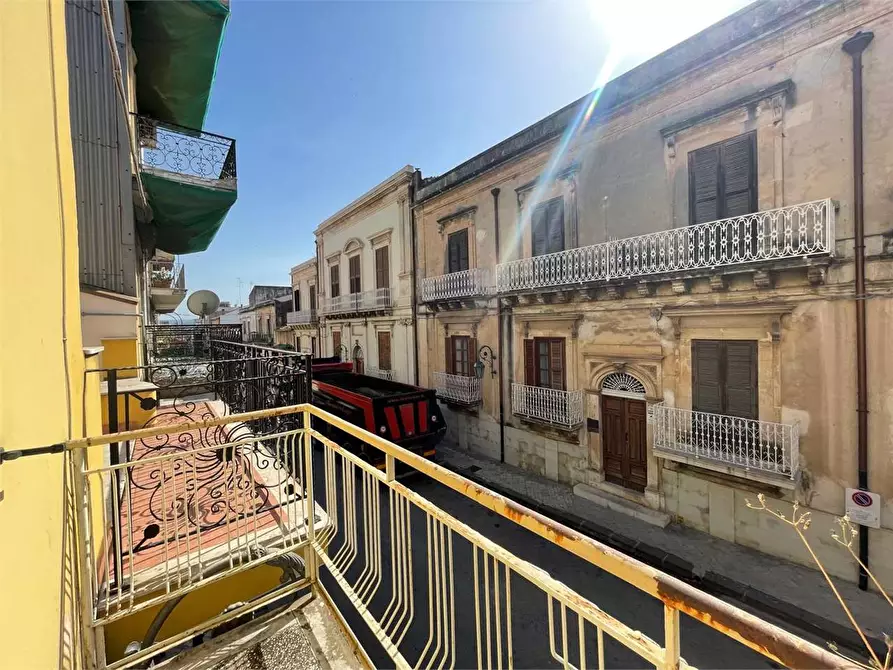 Immagine 1 di Casa indipendente in vendita  a Floridia