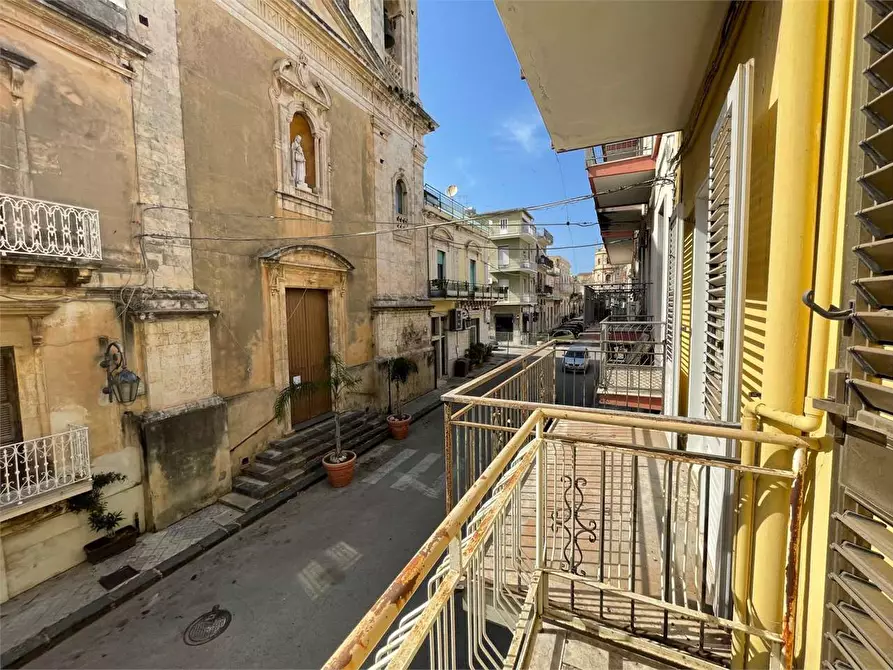 Immagine 2 di Casa indipendente in vendita  a Floridia