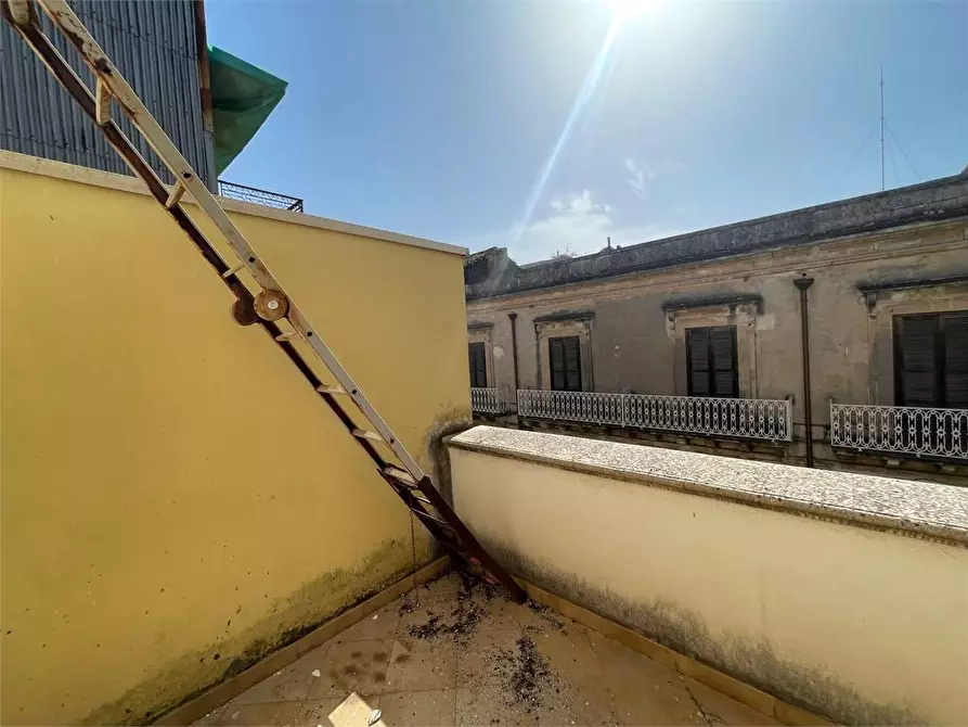 Immagine 3 di Casa indipendente in vendita  a Floridia