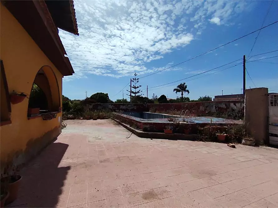 Immagine 2 di Villa in vendita  a Siracusa