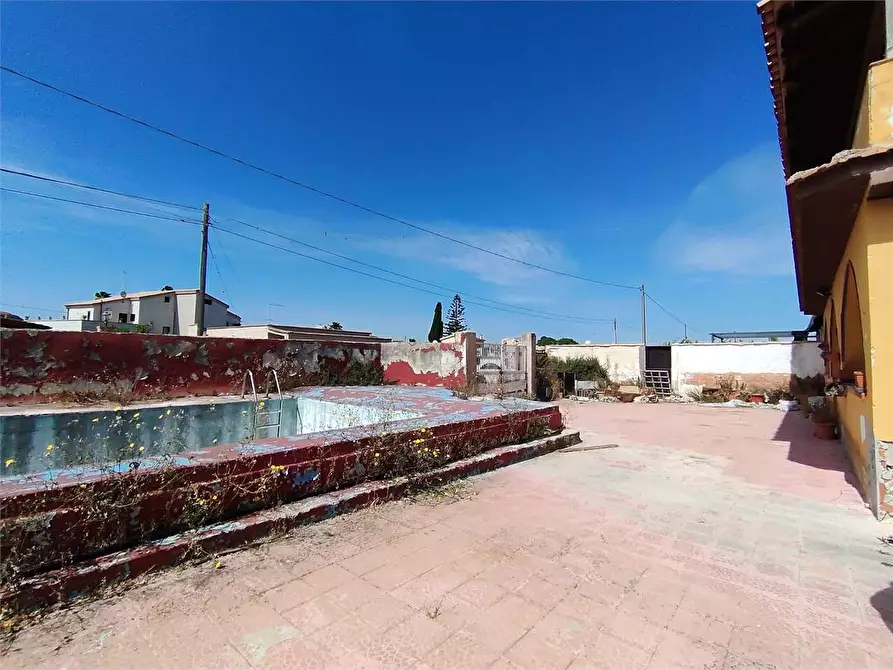 Immagine 5 di Villa in vendita  a Siracusa
