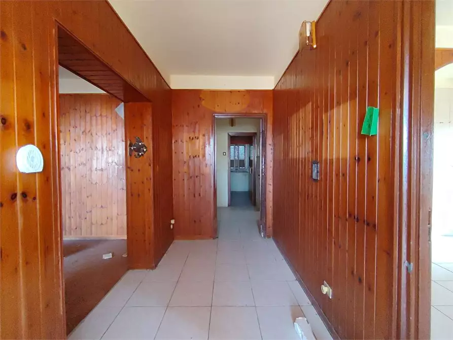 Immagine 37 di Villa in vendita  a Siracusa