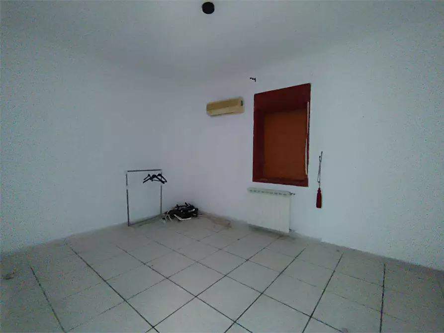 Immagine 42 di Villa in vendita  a Siracusa