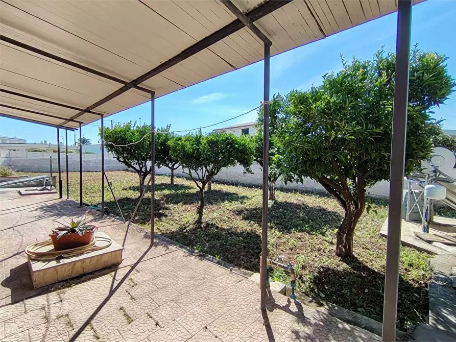Immagine 5 di Villa in vendita  a Siracusa