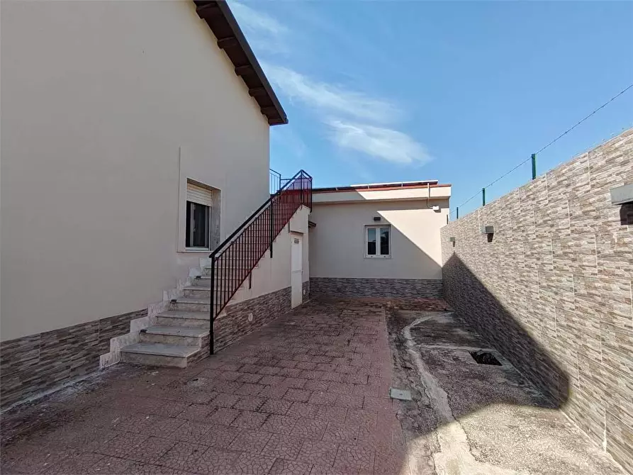 Immagine 13 di Villa in vendita  a Siracusa