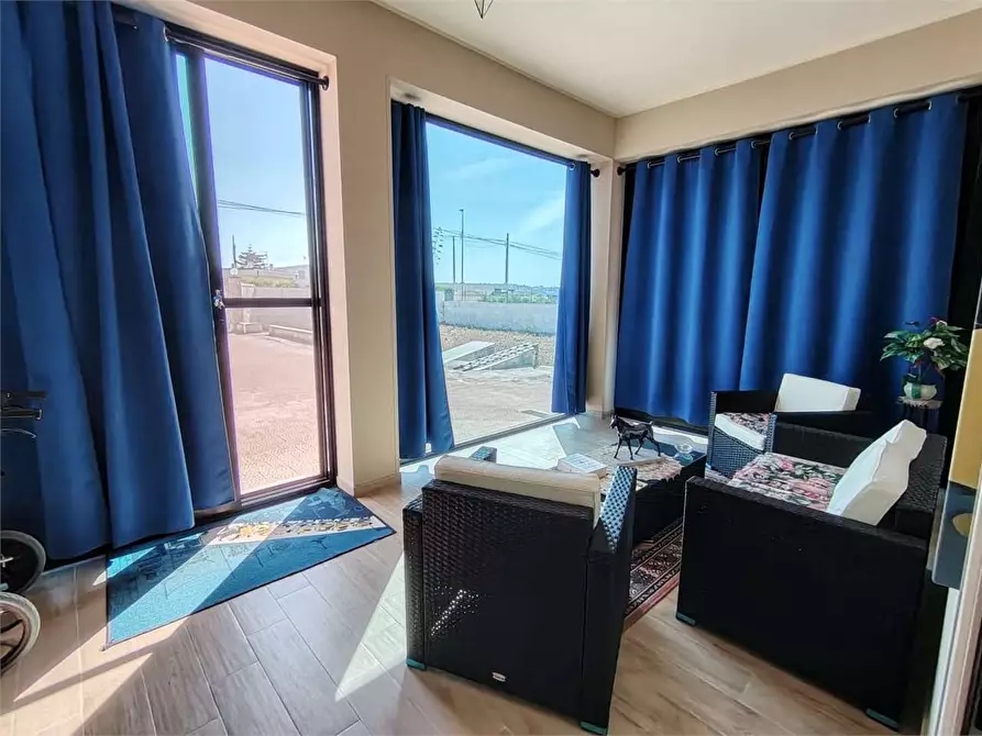 Immagine 18 di Villa in vendita  a Siracusa