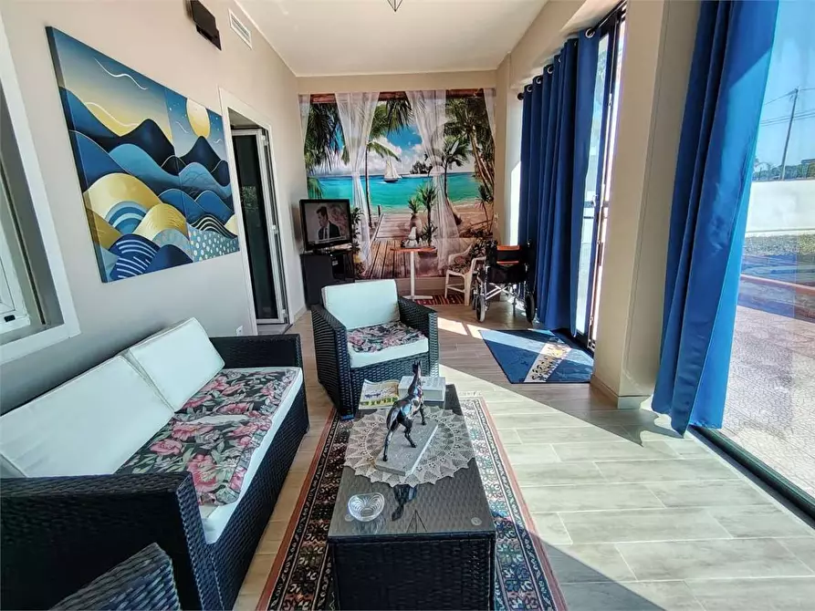 Immagine 21 di Villa in vendita  a Siracusa