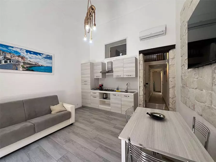 Immagine 9 di Casa indipendente in vendita  a Siracusa