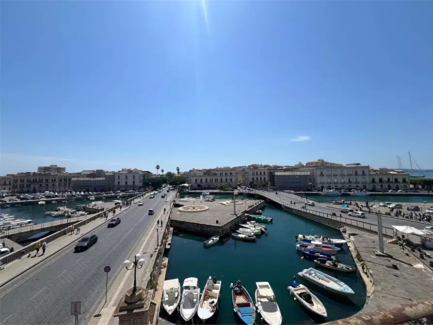 Immagine 2 di Appartamento in vendita  a Siracusa