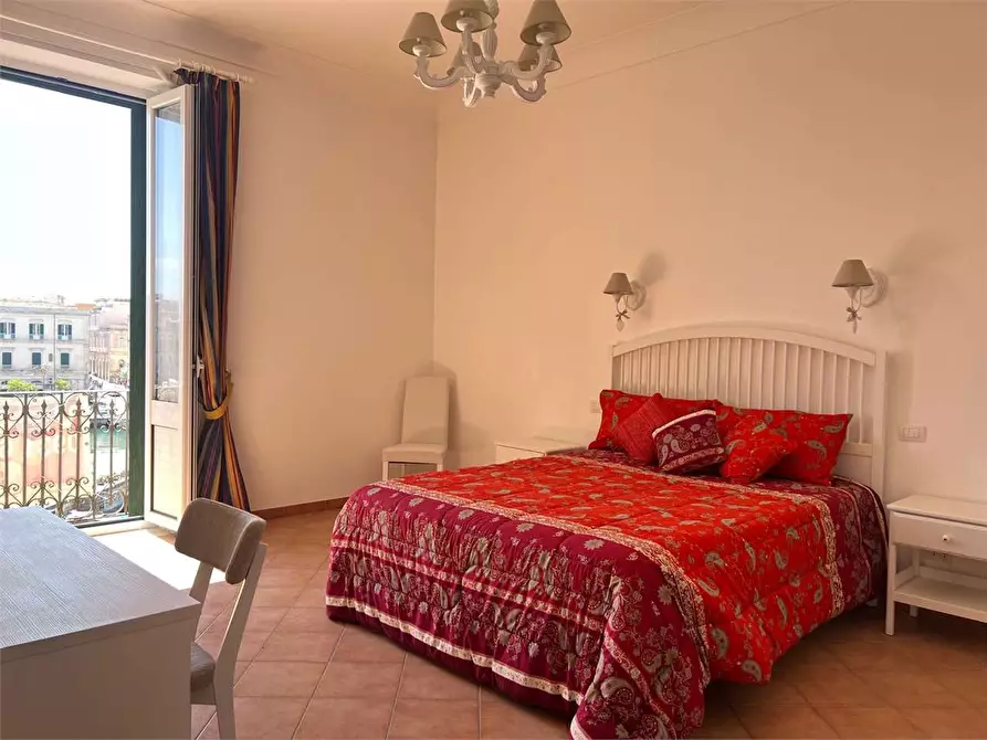 Immagine 11 di Appartamento in vendita  a Siracusa