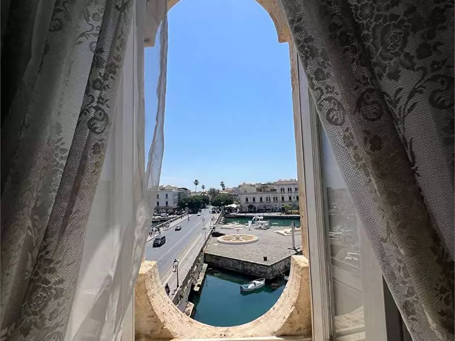 Immagine 1 di Appartamento in vendita  a Siracusa