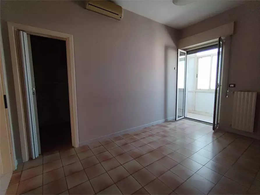 Immagine 26 di Appartamento in affitto  a Siracusa