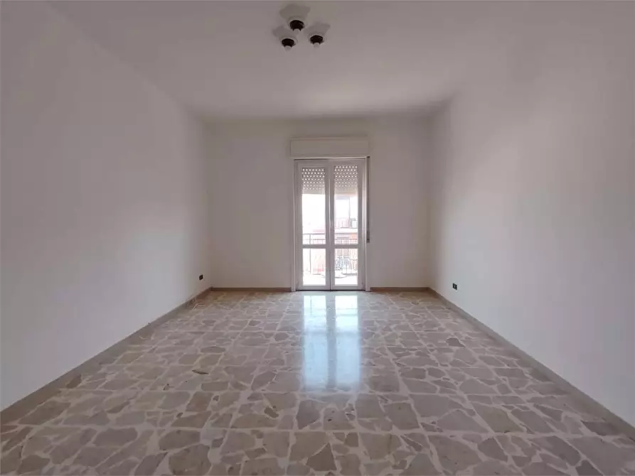 Immagine 3 di Appartamento in affitto  in via carlentini  1 a Siracusa
