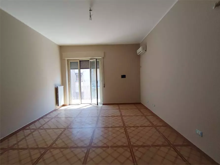 Immagine 10 di Appartamento in affitto  in via arno 1 a Siracusa