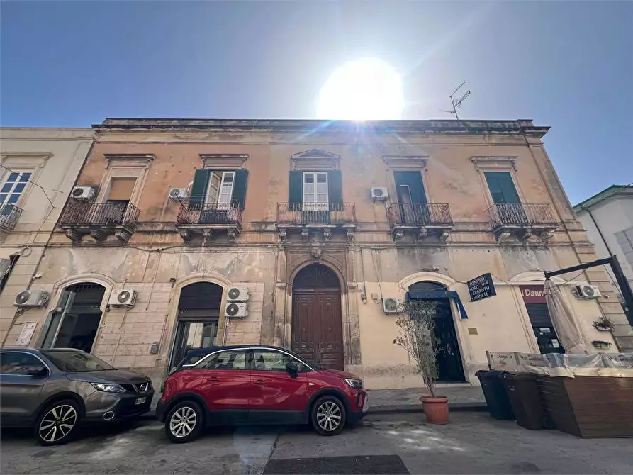 Immagine 1 di Appartamento in vendita  in via nino bixio  1 a Siracusa