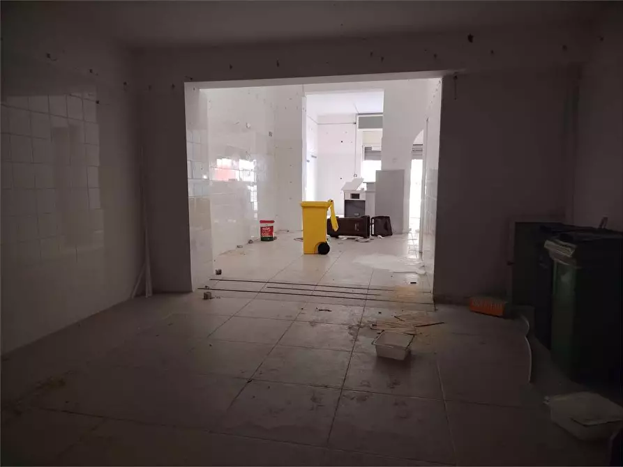 Immagine 11 di Negozio in affitto  a Siracusa