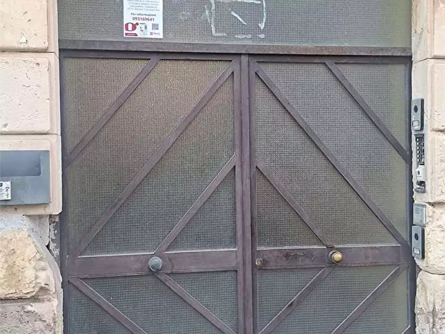 Immagine 1 di Casa indipendente in vendita  in via Formide  7 a Siracusa