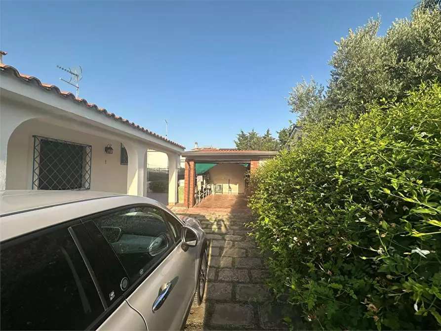 Immagine 8 di Villa in vendita  in via isole molucche 46 a Siracusa