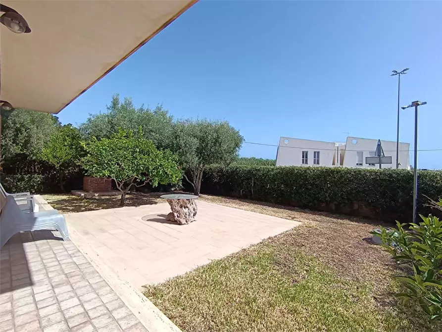 Immagine 5 di Villa in vendita  a Siracusa