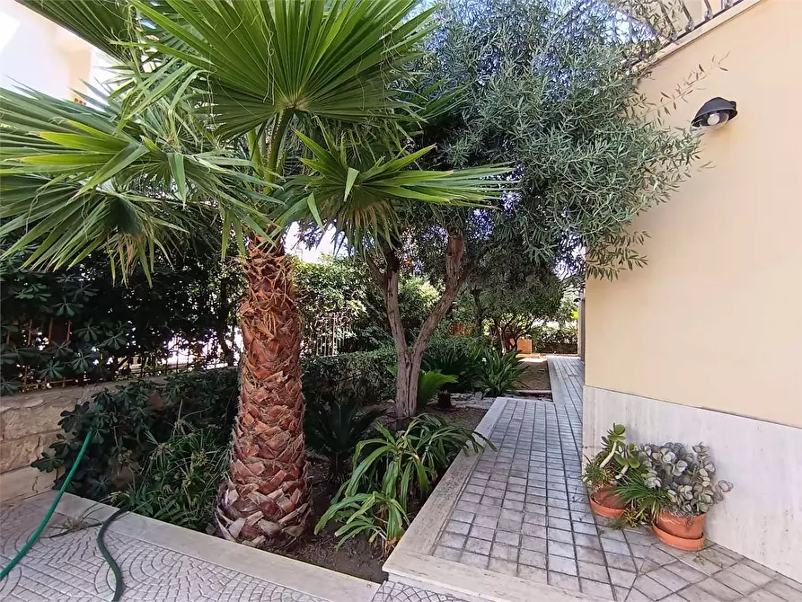 Immagine 7 di Villa in vendita  a Siracusa