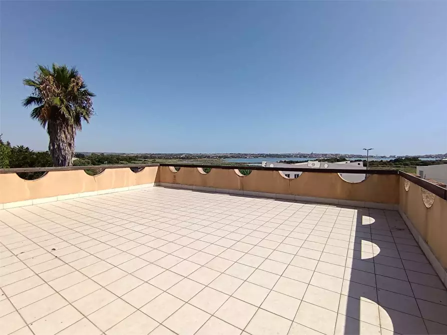 Immagine 9 di Villa in vendita  a Siracusa